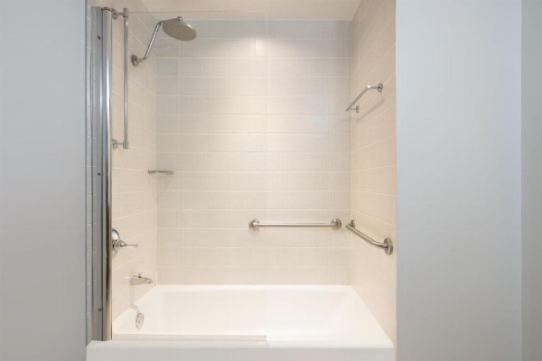 Courtyard by Marriott New York JFK Airport image 15