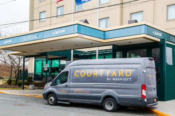 Courtyard by Marriott New York JFK Airport image 22